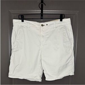 Rag & Bone Men's Classic Chino Shorts | Chalk White | Size 34 |